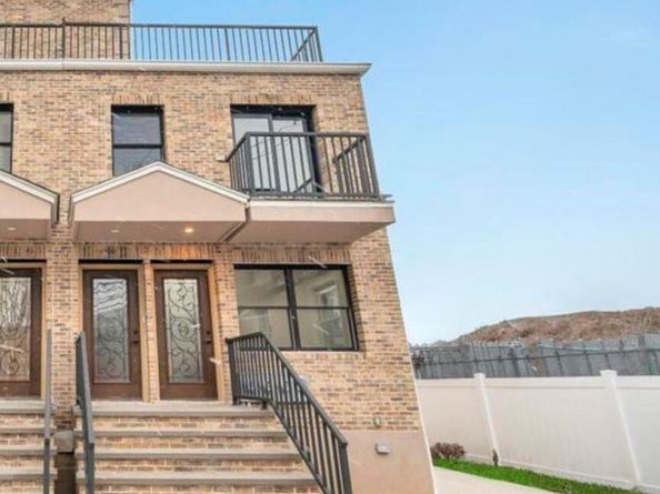 38-22 56 Street, Woodside NY 11377