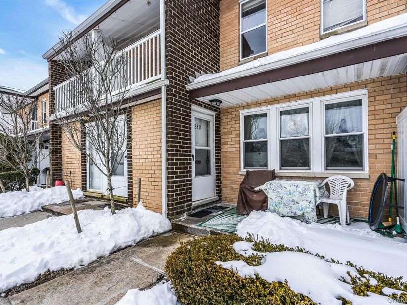 280 Artist Lake Drive, Middle Island NY 11953