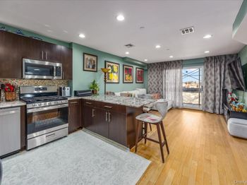 3015 Brighton 6th Street