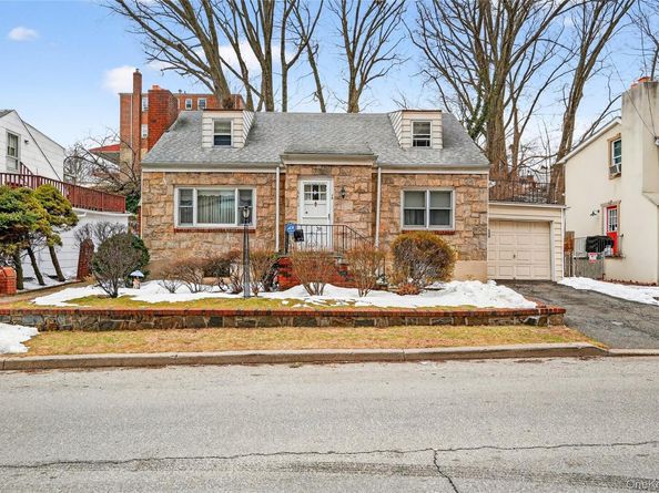 38 Raybrook Road, Yonkers NY 10704
