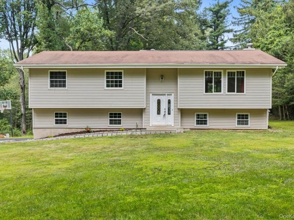 424 Cording Lane, Yorktown Heights NY 10598