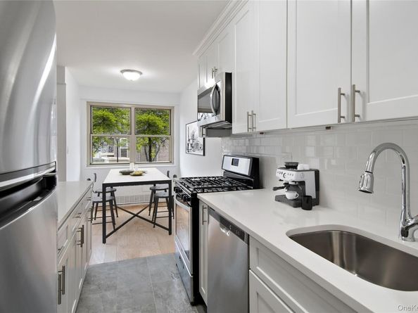 12205 Flatlands Avenue 71G, Brooklyn NY 11207