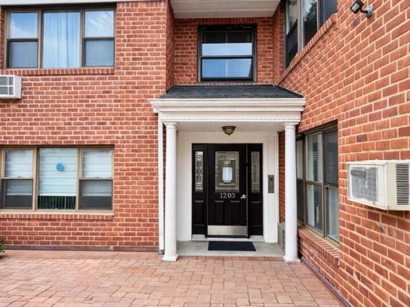 1203 E Broadway E Broadway G11, Hewlett NY 11557