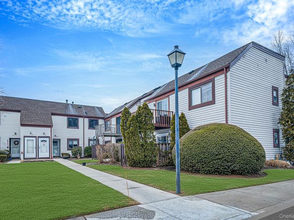 42 Monet Court 42, Middle Island NY 11953
