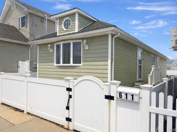 611 West Road, Broad Channel NY 11693