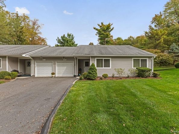141 Flintlock Way B, Yorktown Heights NY 10598