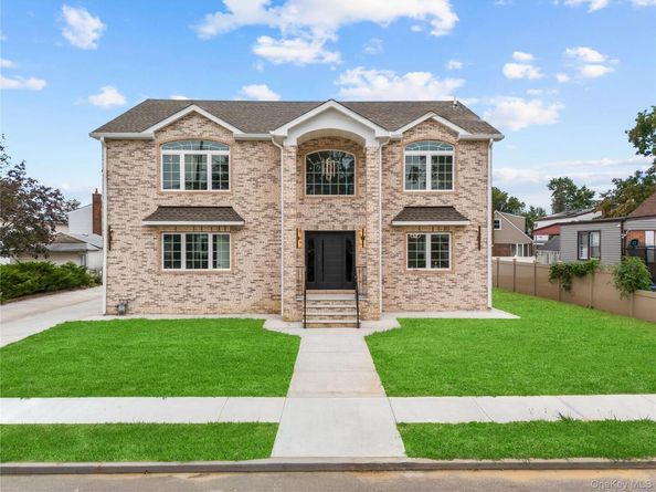 311 Lyon Street, Valley Stream NY 11580