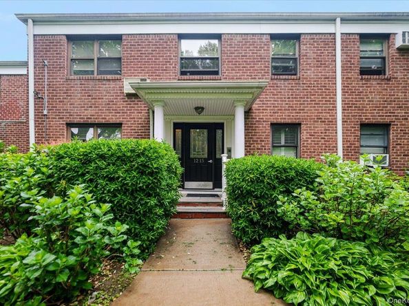 1215 E Broadway A13, Hewlett NY 115578