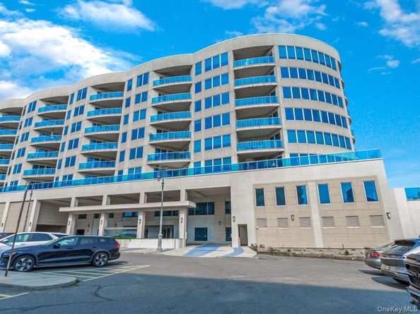 403 E Boardwalk 806, Long Beach NY 11561