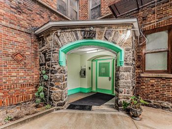 1177 Anderson Avenue