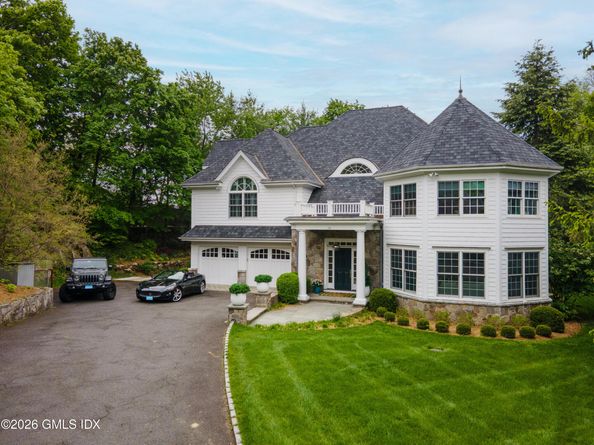 20 Oak Street, Greenwich CT 06831