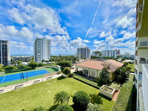 3020 NE 32nd Ave 905, Fort Lauderdale FL 33308