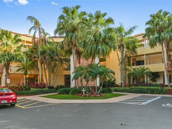 7520 La Paz Boulevard