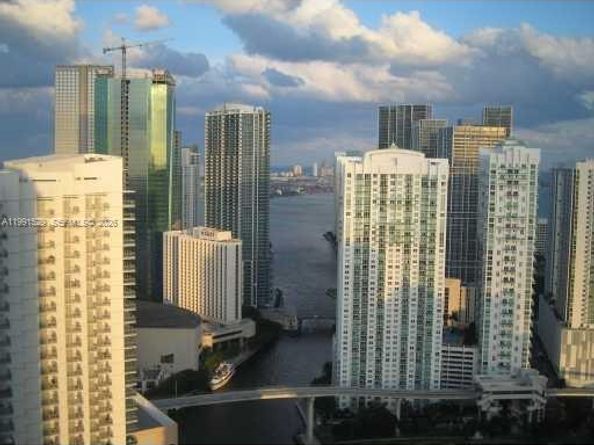90 SW 3rd Street 3610, Miami FL 33130