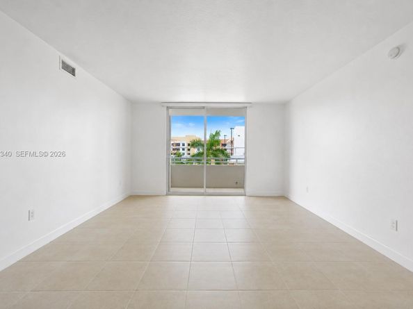 18800 NE 29th Avenue 526, Aventura FL 33180