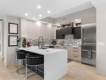 801 S Olive 1011 Avenue