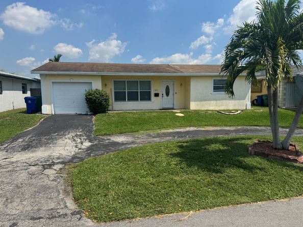 6621 Boxwood Drive, Miramar FL 33023