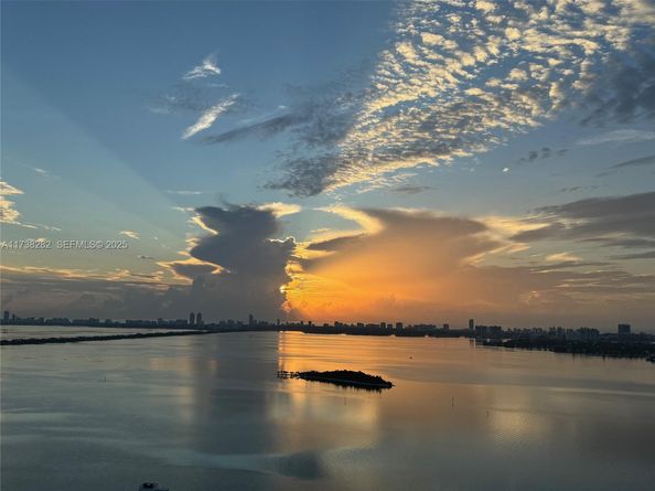 2020 N Bayshore Drive 3307, Miami FL 33137