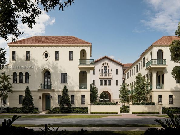 504 Malaga Avenue T14, Coral Gables FL 33134