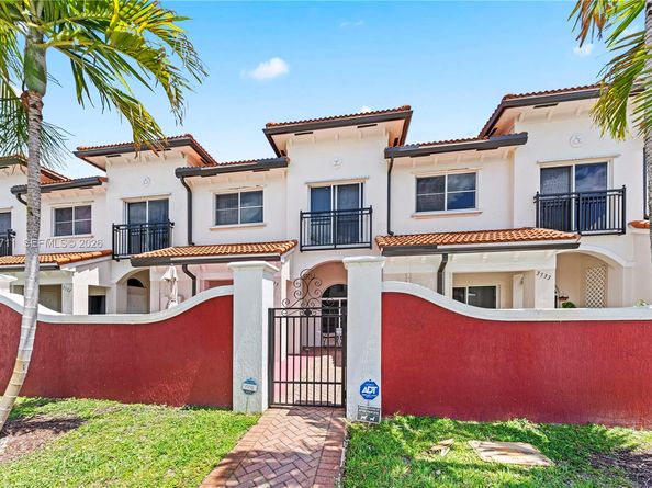 3535 NW 29th Court, Lauderdale Lakes FL 33311