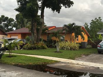 7922 SW 4th Place