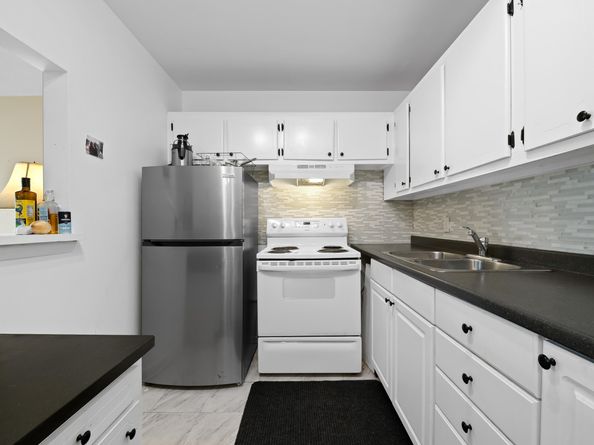 170 Canterbury H, West Palm Beach FL 33417