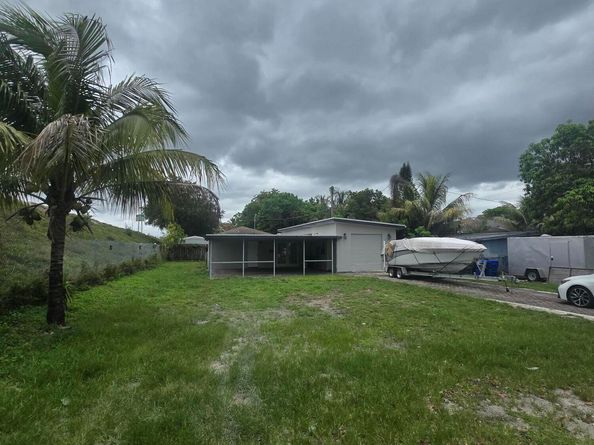 6209 Grant Street, Hollywood FL 33024