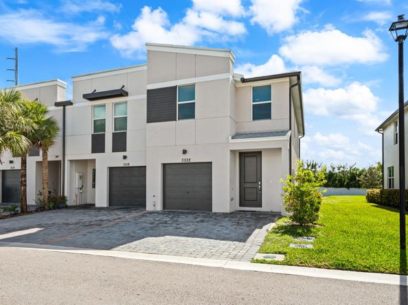 3522 Joshua Tree Street, Palm Springs FL 33461