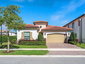 12295 N Baypoint Cir