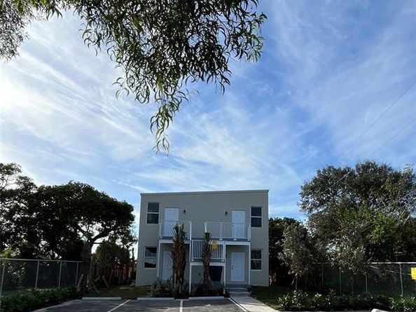 661 NW 21st Ter, Fort Lauderdale FL 33311