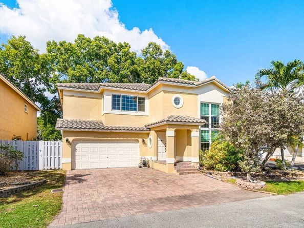 4247 NW 57th Dr, Coconut Creek FL 33073