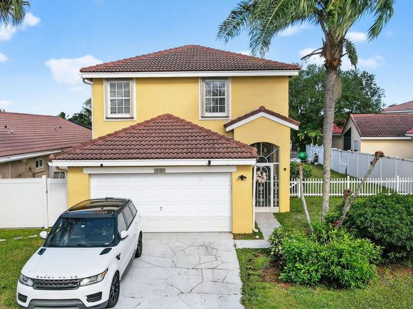 7745 Springfield Lake Drive, Lake Worth FL 33467