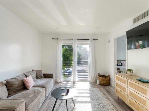 5310 NE 6th Ave C14, Oakland Park FL 33334