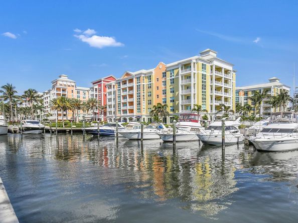 806 E Windward Way 405, Lantana FL 33462