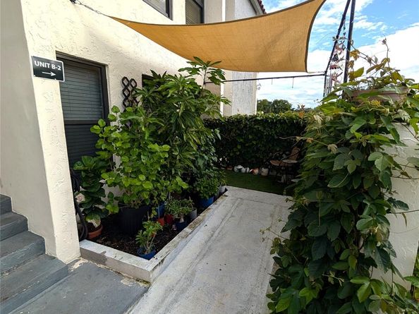 3155 Coral Hills Dr B2, Coral Springs FL 33065