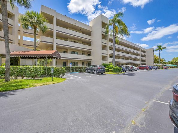 3154 Via Poinciana 306, Lake Worth FL 33467