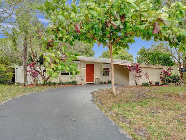 7697 S Forest Boulevard, North Lauderdale FL 33068