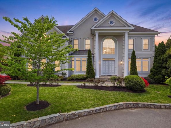 4022 Annandale Road, Annandale VA 22003