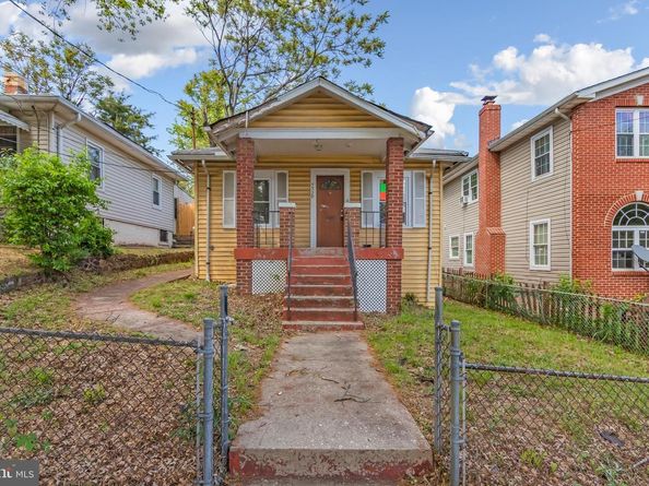 4530 Dix Street NE, Washington DC 20019