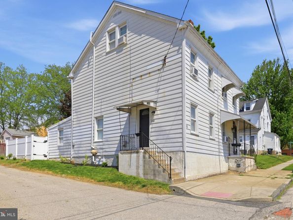 712 Wells Street, Conshohocken PA 19428