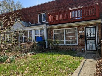 3443 Clay Street NE