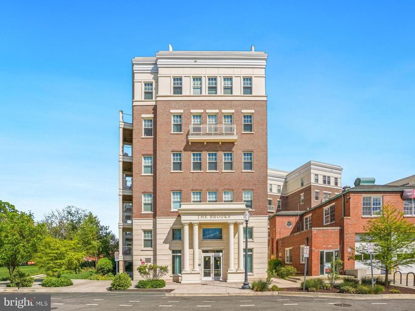 6803 Cameron Drive NW 314, Washington DC 20012