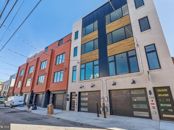 739 N Capitol Street, Philadelphia PA 19130