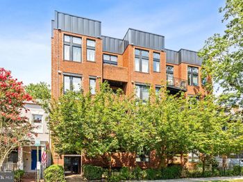 245 15TH Street SE