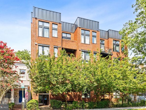 245 15TH Street SE 105, Washington DC 20003