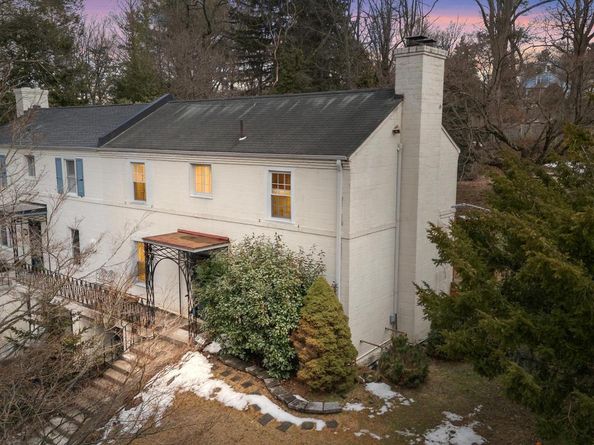 712 Hendren Street, Philadelphia PA 19128