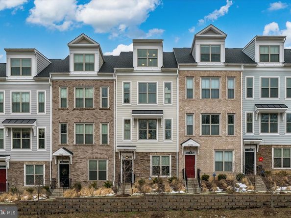 2236 S Glebe Road, Arlington VA 22206