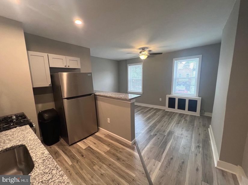120 W Girard Avenue, Philadelphia PA 19123