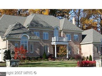 1204 Hunters Grove Court