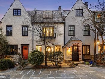 2139 Saint James Place